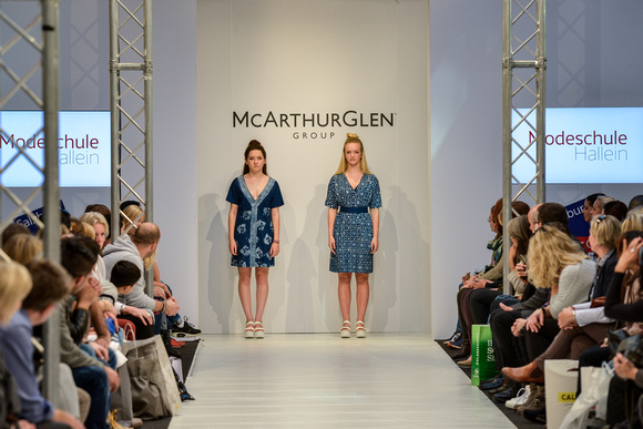 Modeschule Hallein_Fashion Show im Designer Outlet Salzburg