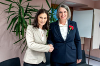Bezirkshauptfrau Monika Vogl , Bürgermeisterin Barbara Schweitl