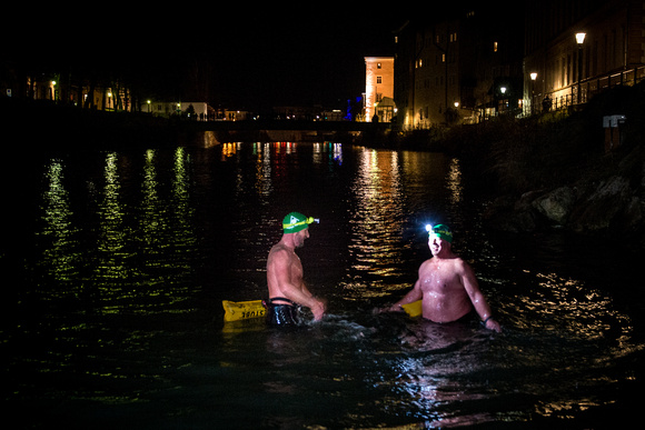 Adventschwimmen in der Salzach_Hallein 26-Nov-2016