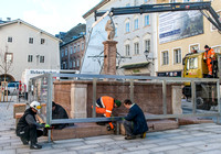 Wintereinhausung Brunnen Kornsteinplatz 03. 12. 2015