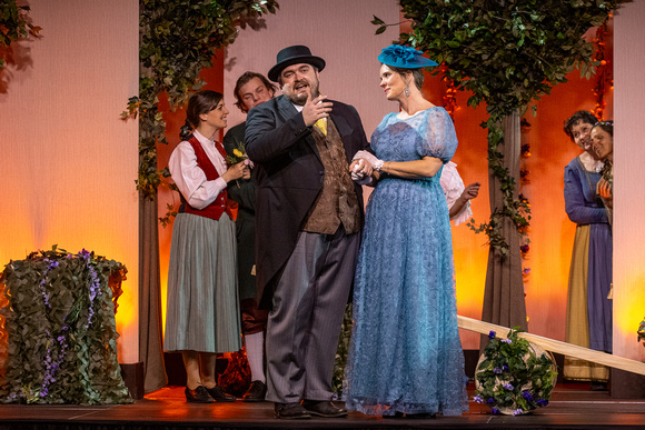 Theater am Dürrnberg ,,Das Mädel aus der Vorstadt"