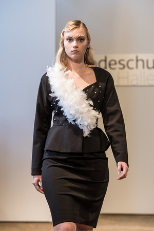 Modeschule Hallein_Modenschau und Visual Merchandising Ausstellung_18.04.2018