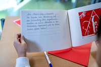Kinder machen Bücher _ VS Hallein Stadt