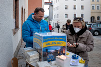 Lichter der Solidarität_Hallein hilft